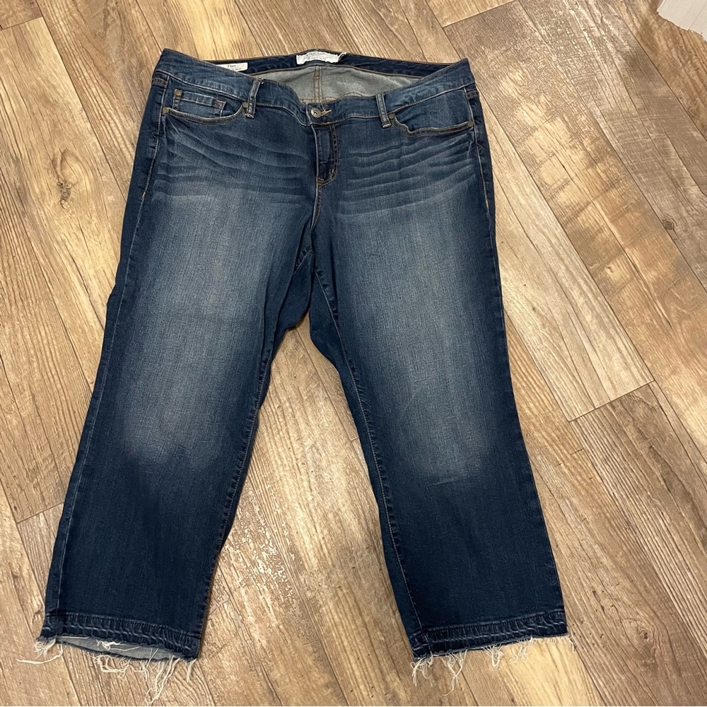Torrid Dark Blue Cropped Jeans